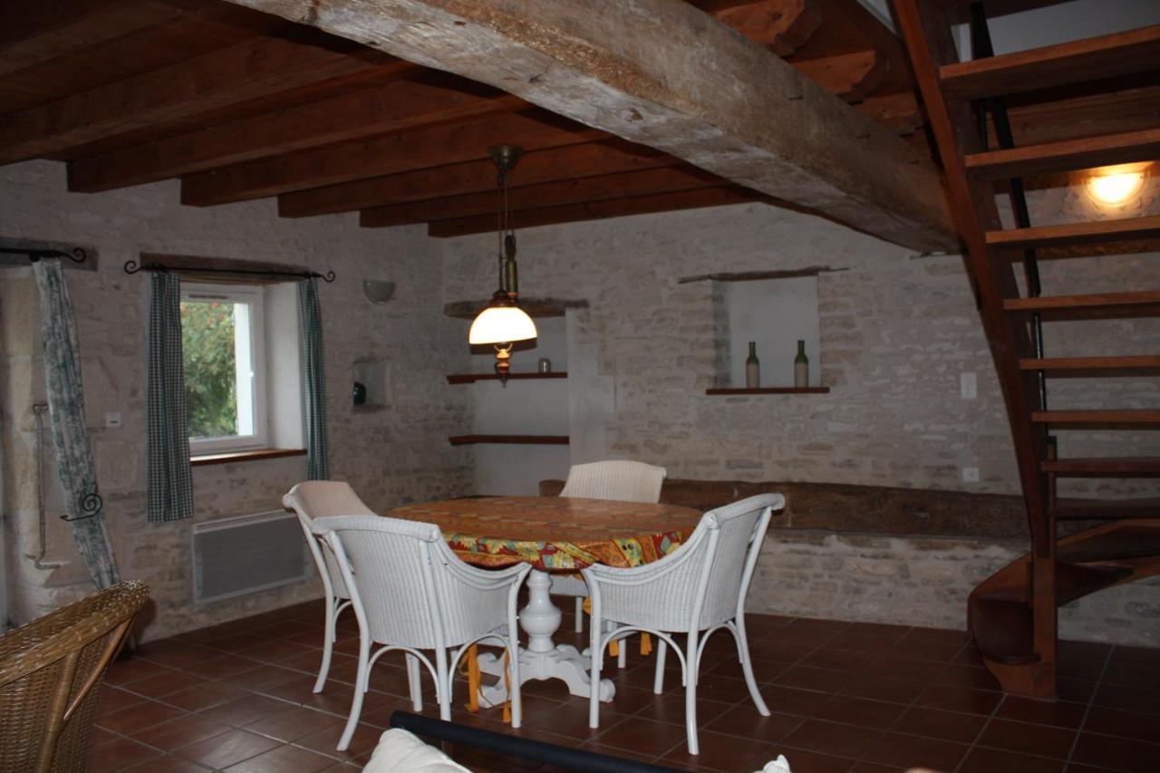Domaine De La Laigne - Spa Asnières-la-Giraud Exterior foto